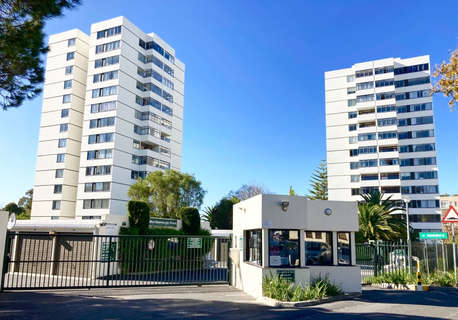 To Let 2 Bedroom Property for Rent in Claremont Western Cape